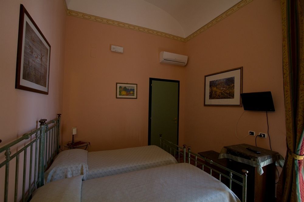Hotel Posta Siraküza Dış mekan fotoğraf
