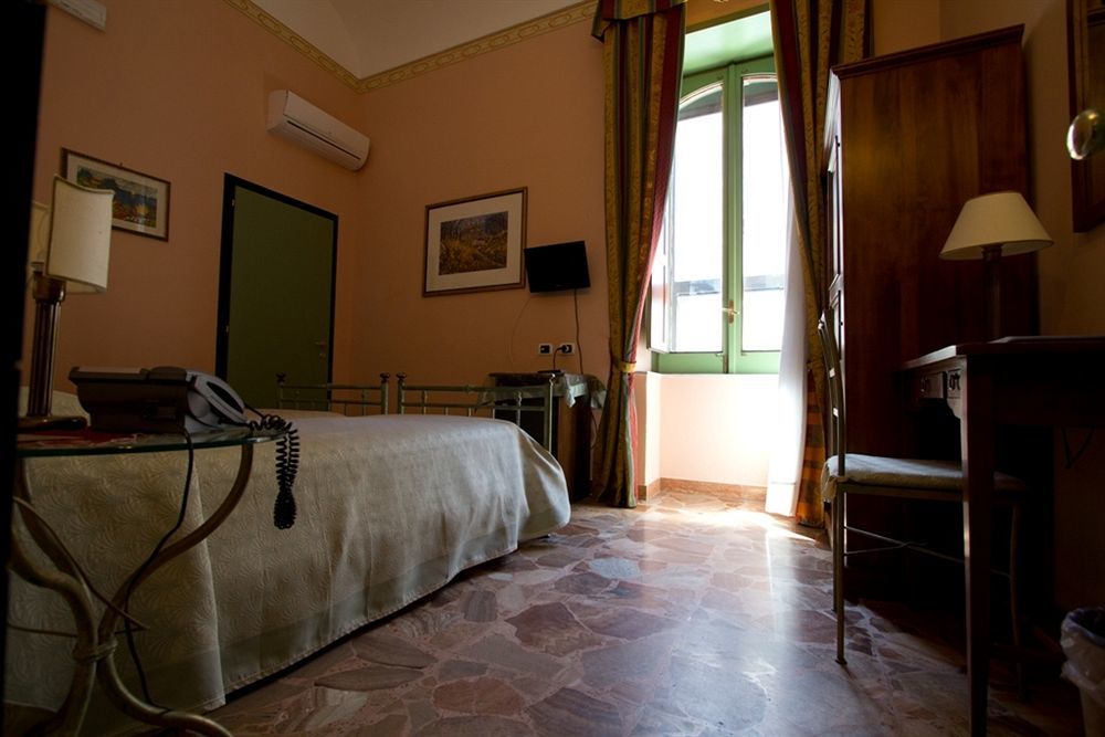 Hotel Posta Siraküza Dış mekan fotoğraf