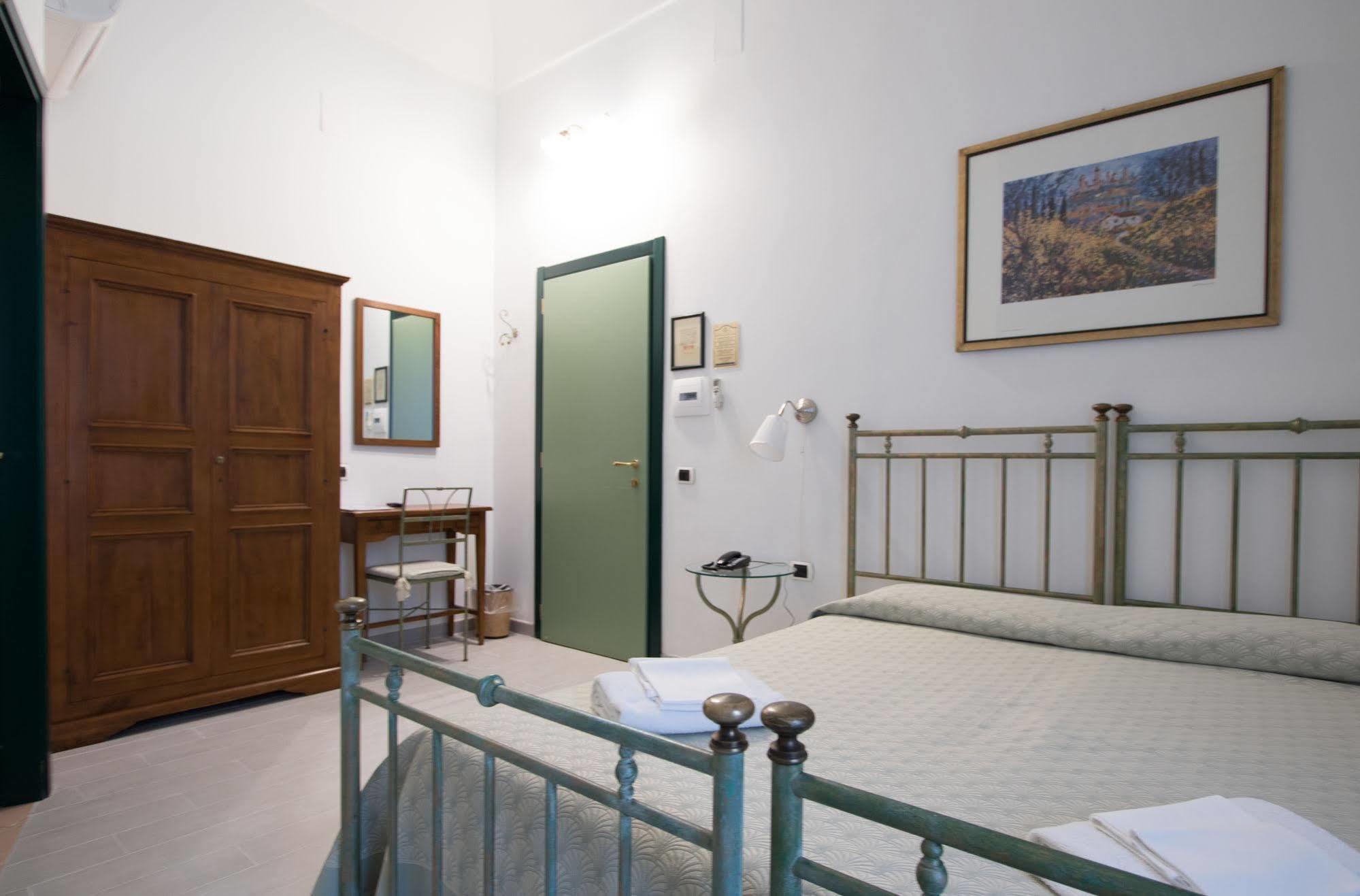 Hotel Posta Siraküza Dış mekan fotoğraf